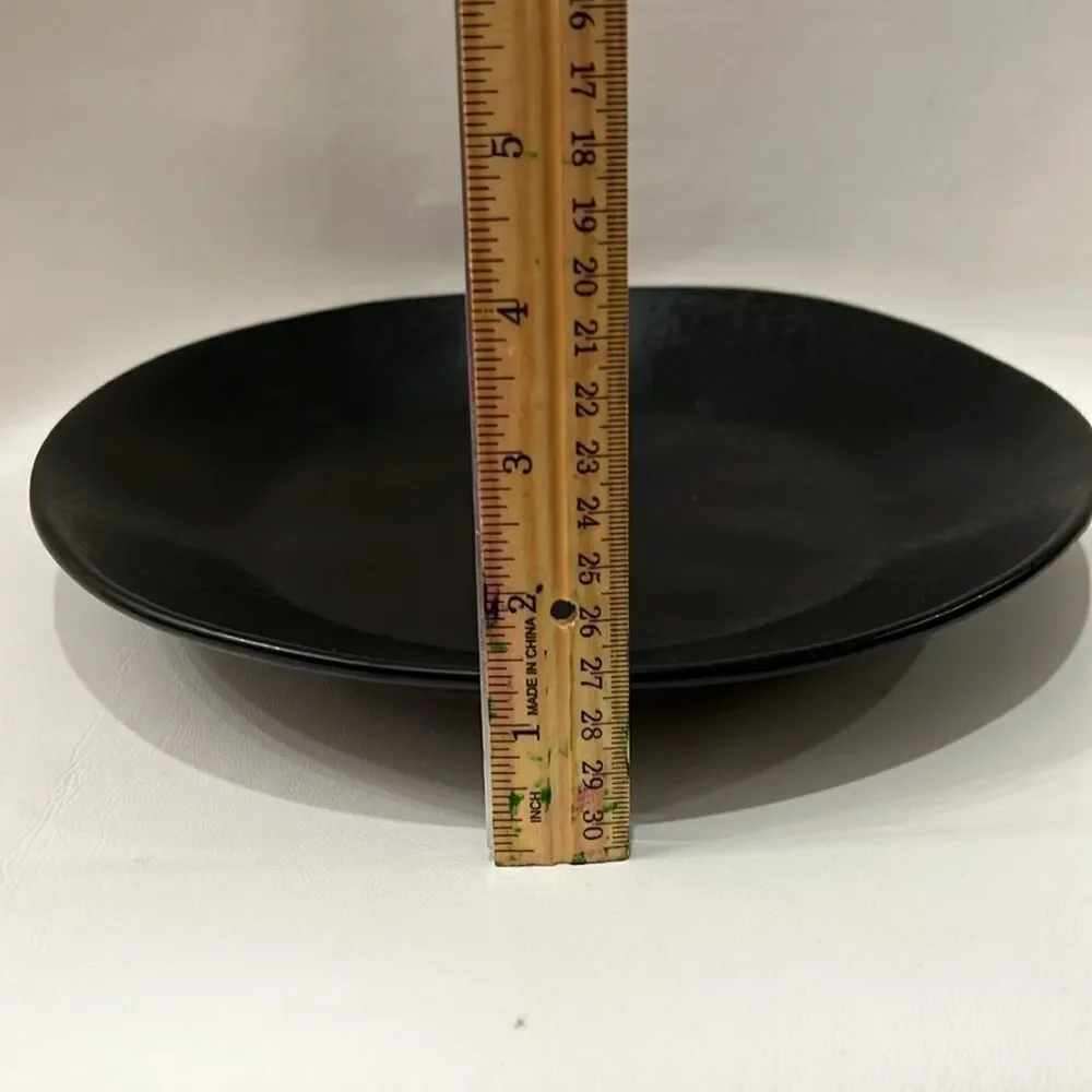 Crate&Barrel Marin Black Dinner Plate Portugal 10 1/2 In Round 1 1/2 In Tall